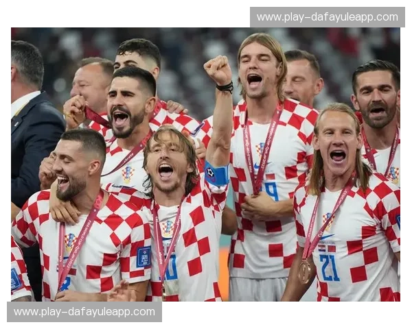 西班牙vs全世界：这不仅是一场足球的狂欢，更是灵魂与热情的终极博弈